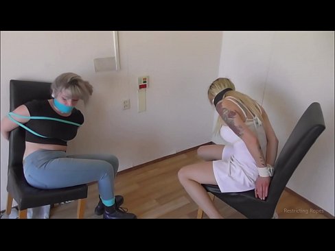 ❤️ Avhengig / bundet opp og kneblet / jente i nød ☑ Jævla video ved no.porno-fuq.ru ❌