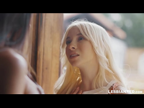 ❤️ Jenta kommer hjem noen måneder senere og ender opp med å spise stemorens fitte ☑ Jævla video ved no.porno-fuq.ru ❌